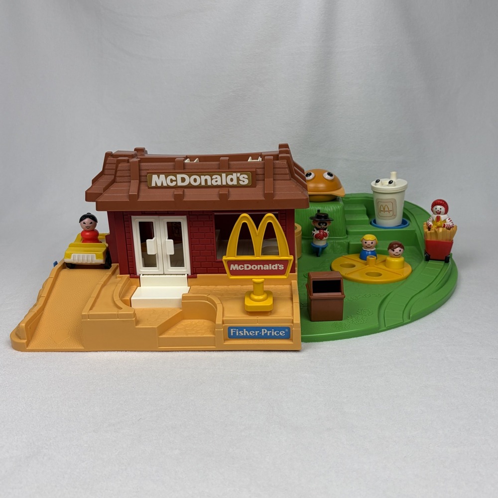 Vintage 1989/1990 Fisher Price Little People McDonalds Complete Playset #2552
